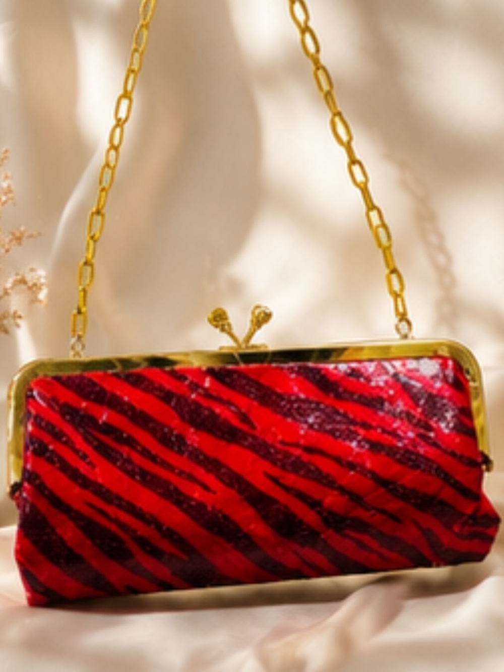 Elegant Vintage Red and Black Clutch with Gold Chain